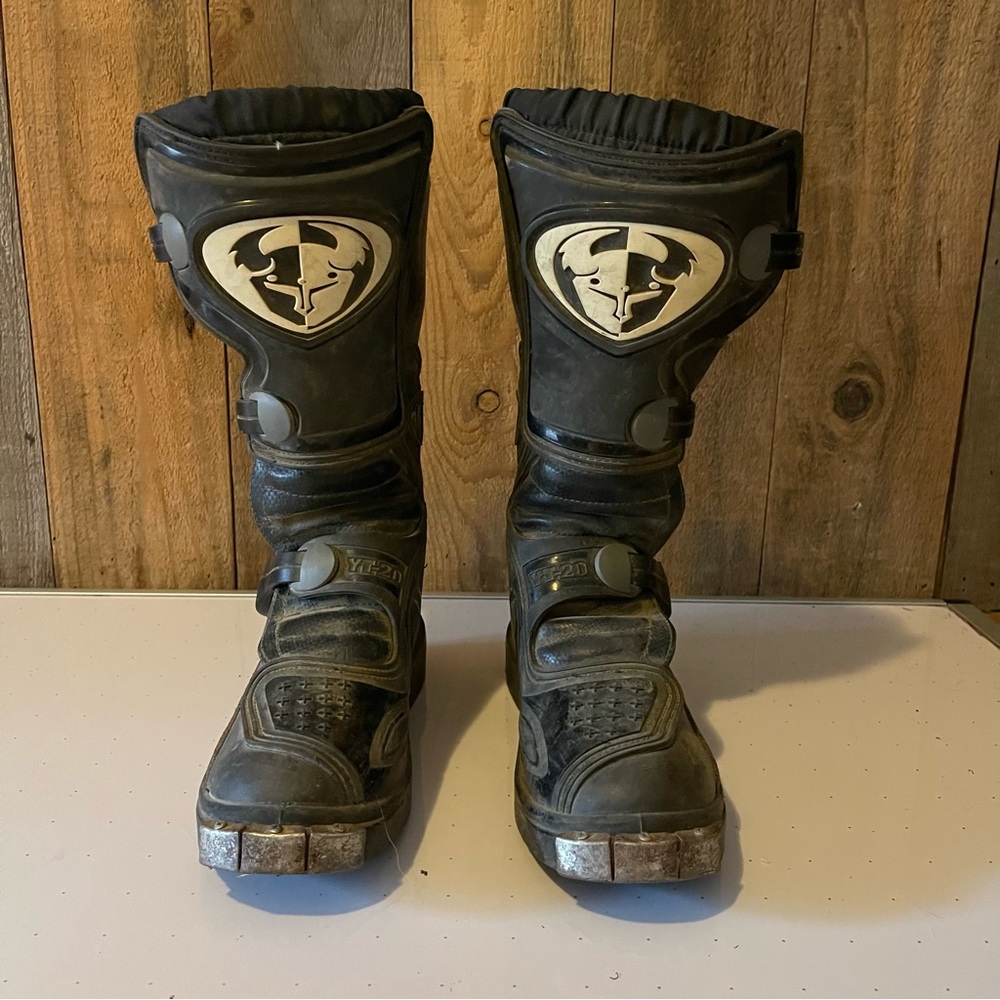 Thor motocross dirt bike boots kids size 3